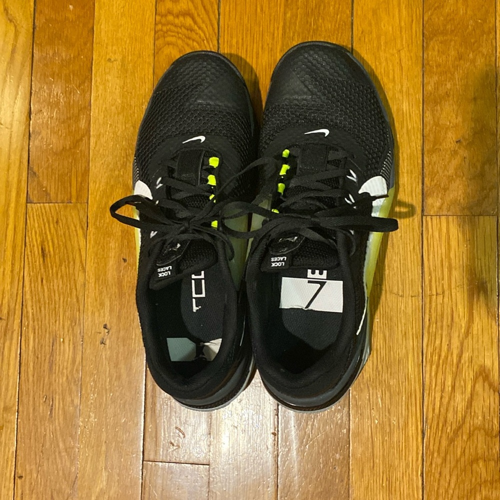 Nike weightlifting shoes unisex